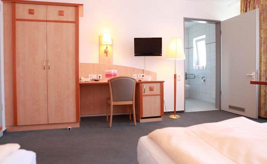 Hotel Wetterau - Self-Check-In Wolfersheim Exterior photo